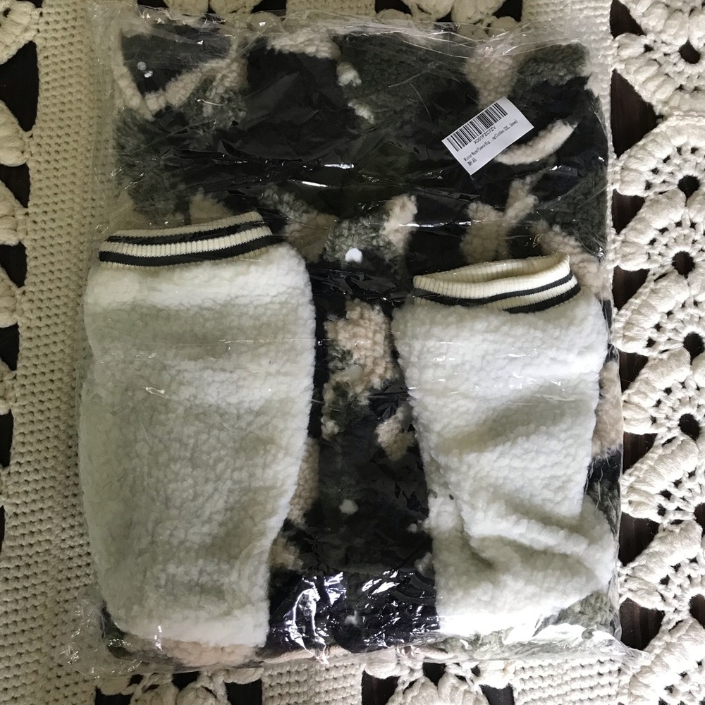 NWT Dog Army Fatigue Letterman Style Fleece Feel Winter Coat Hooded - Picture 12 of 12